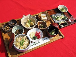 よしみねの里でのランチ