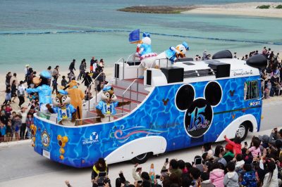 ディズニーパレードのチップとディールたち